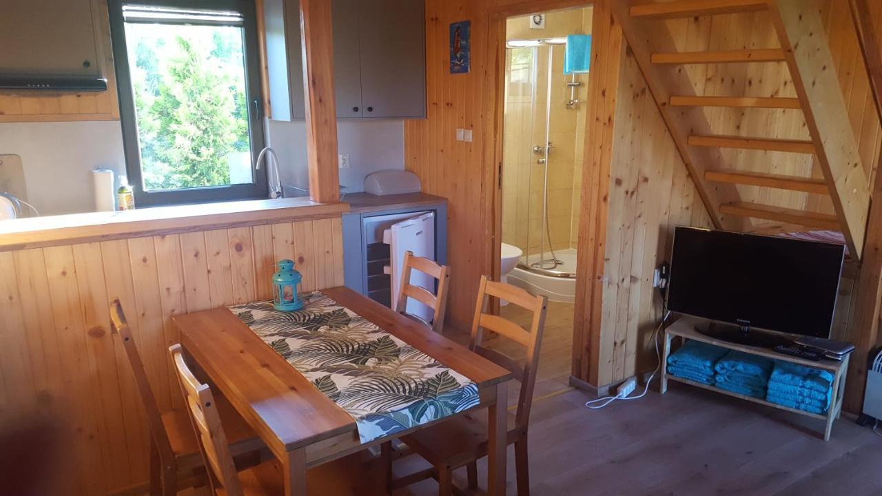 Bungalo Ach To Tu Domki Jastrzębia Góra Exterior foto